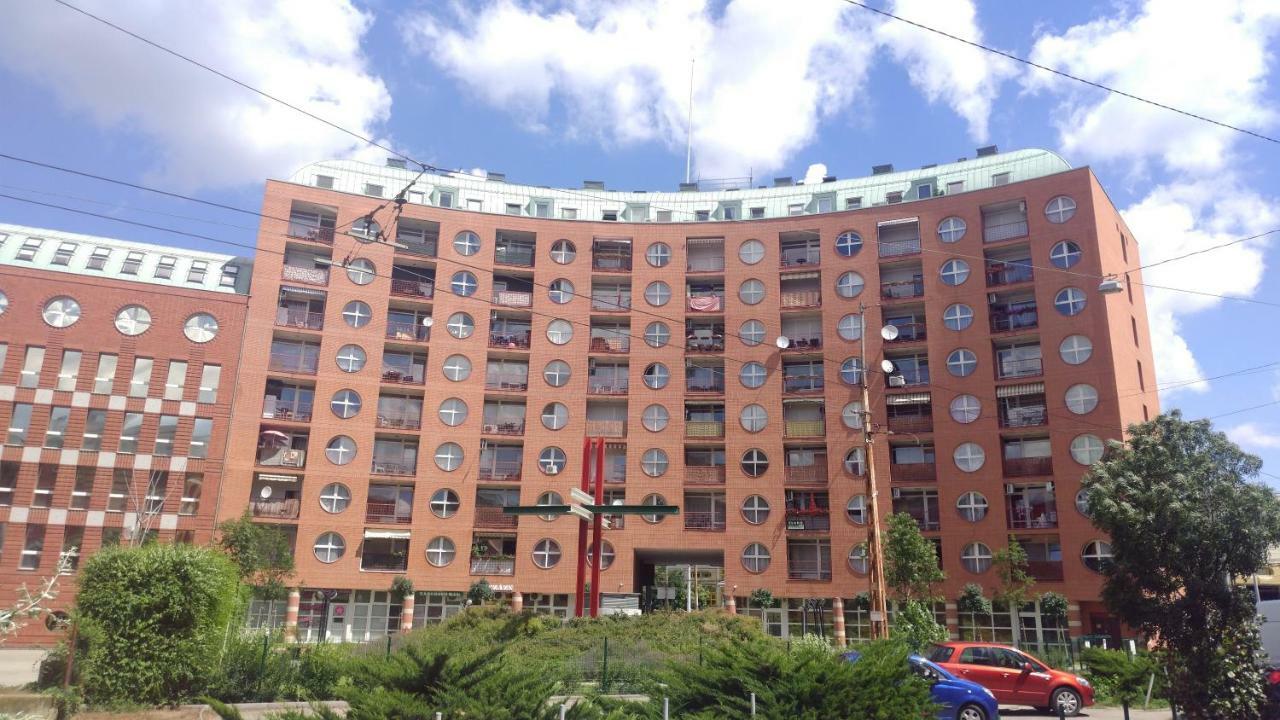 Budapest Baross Apartment ภายนอก รูปภาพ