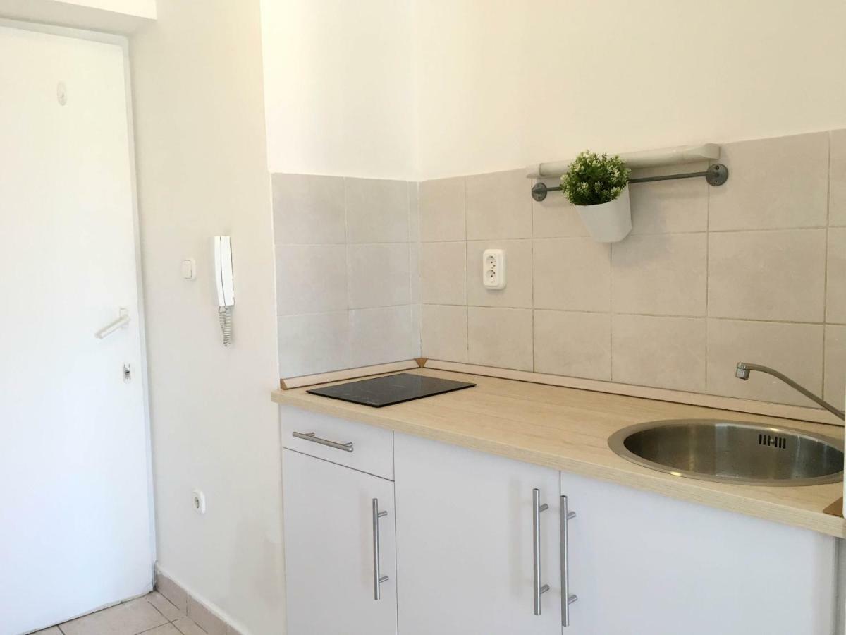 Budapest Baross Apartment ภายนอก รูปภาพ